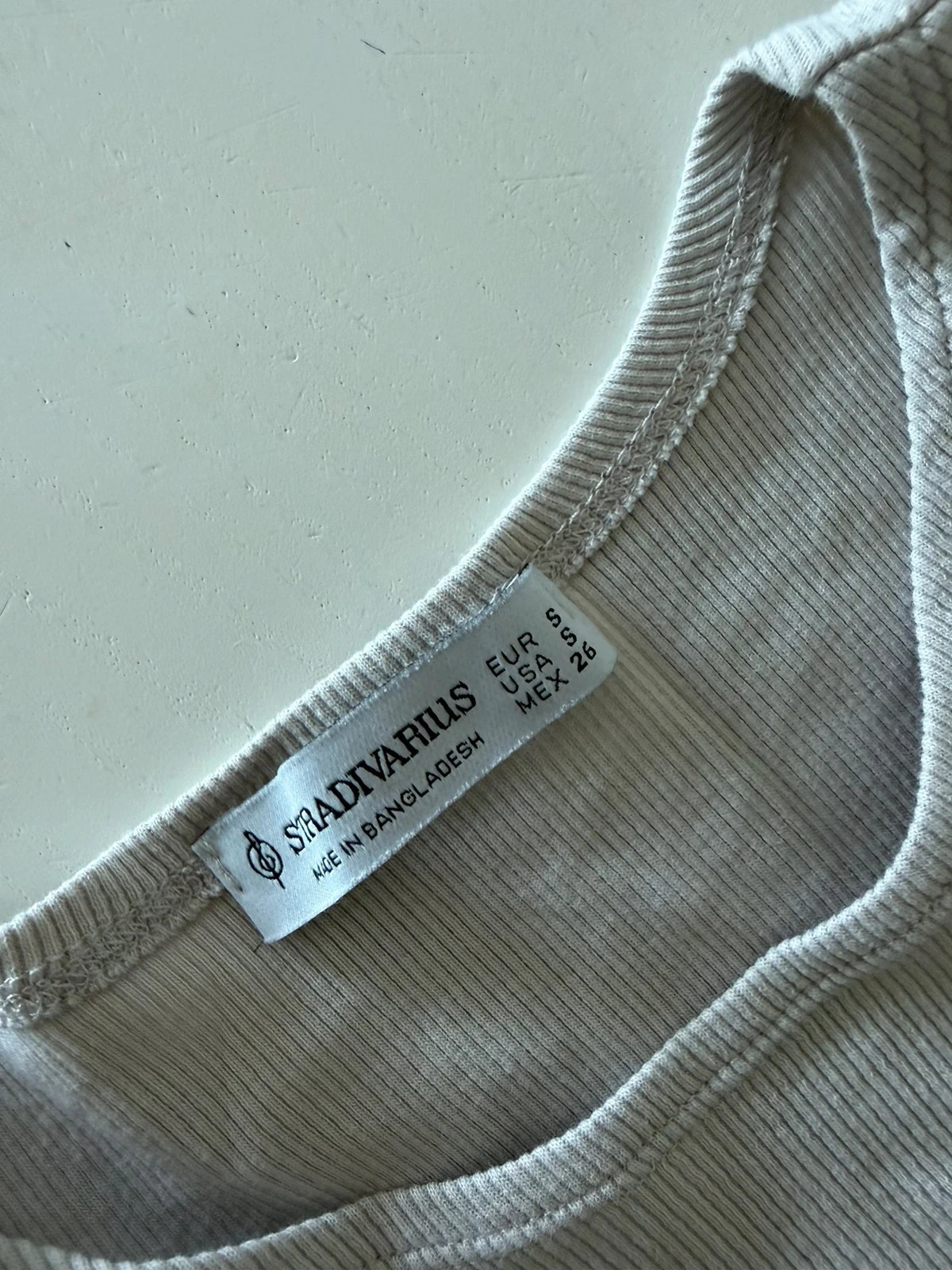 🎁 Crop top acanalado beige – Stradivarius – Talla S – photo 7